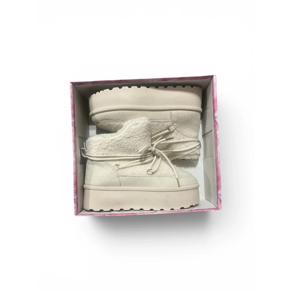 Olivia & Kate Platform Snow Boots Women Off White Faux Shearling 18STACEL Size 8